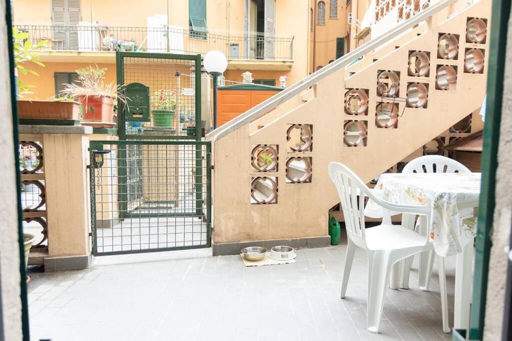 La Casa Di Nico. Appartamento Zona Centro Genua Exterior foto